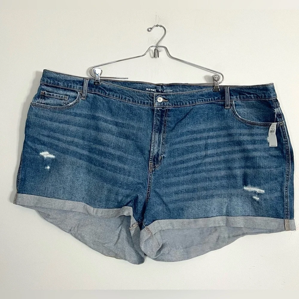 Old Navy NEW Boyfriend Mid Rise Distressed Jean Shorts Sz 30